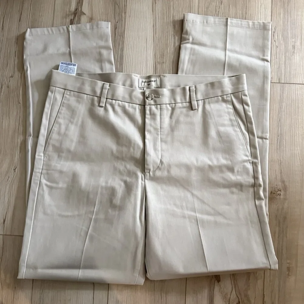 Dockers Men's Slim Fit Khaki Pants Flat Front Classic Size 36W x 34L